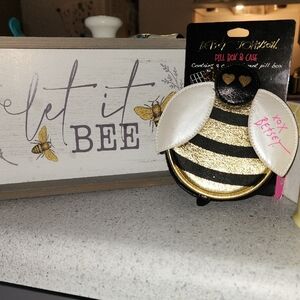 New Betsey Johnson Black & Gold BumbleBee Pill Organizer Coin Money Piece Bag